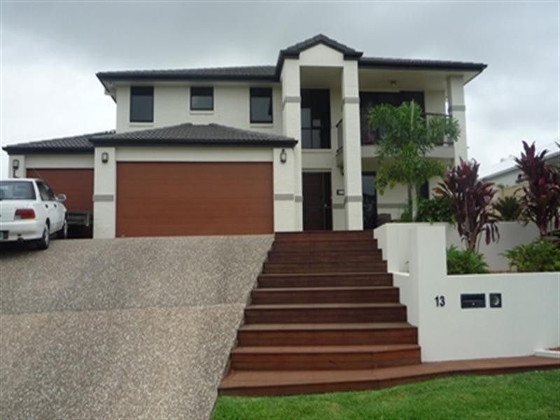 13 Stringybark Drive, Molendinar QLD 4214