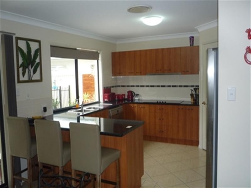 13 Stringybark Drive, Molendinar QLD 4214