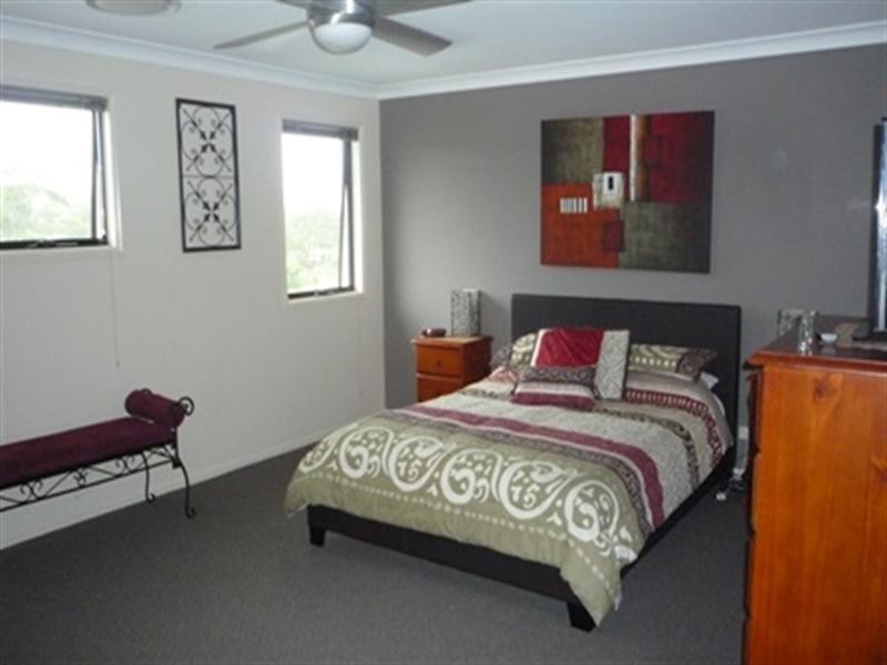 13 Stringybark Drive, Molendinar QLD 4214