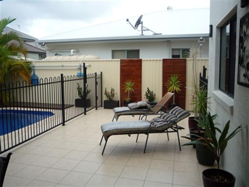 13 Stringybark Drive, Molendinar QLD 4214