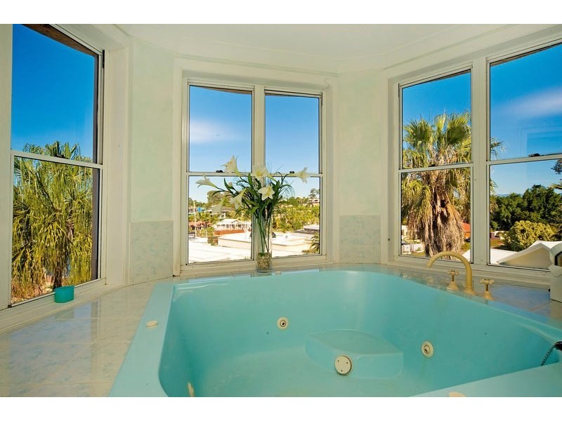 5710 Observation Crescent, Sanctuary Cove QLD 4212