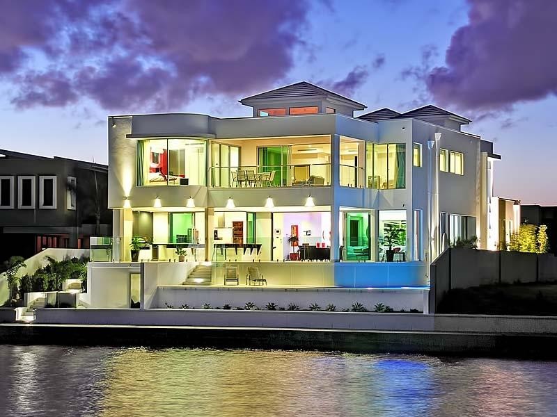 63 The Sovereign Mile, Sovereign Islands QLD 4216