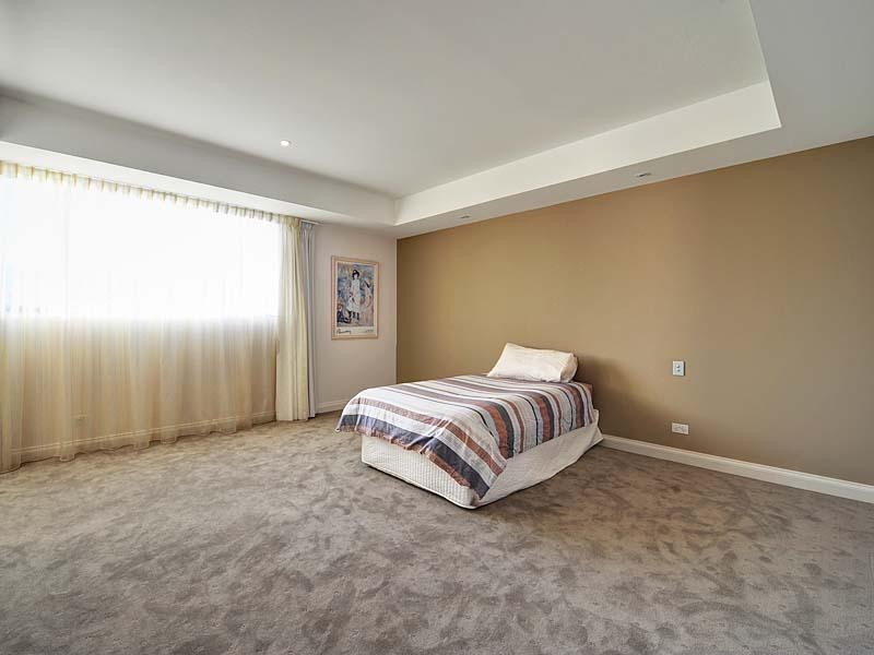 63 The Sovereign Mile, Sovereign Islands QLD 4216