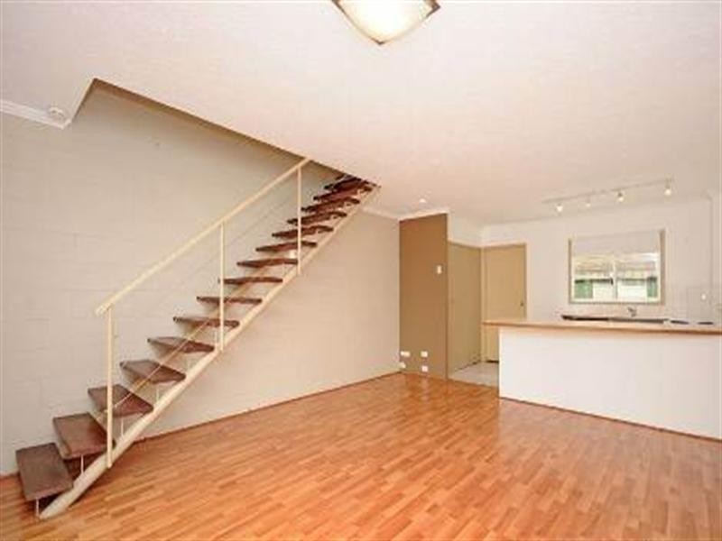 3/79 Bayview Street, Runaway Bay QLD 4216