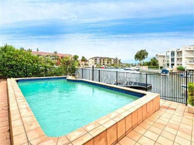 3/79 Bayview Street, Runaway Bay QLD 4216