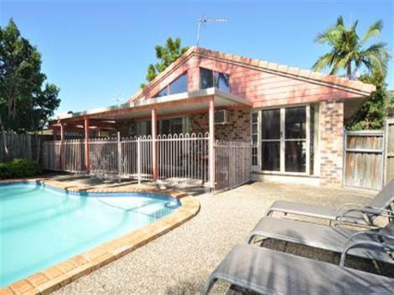 7 Sunbird Avenue, Paradise Point QLD 4216