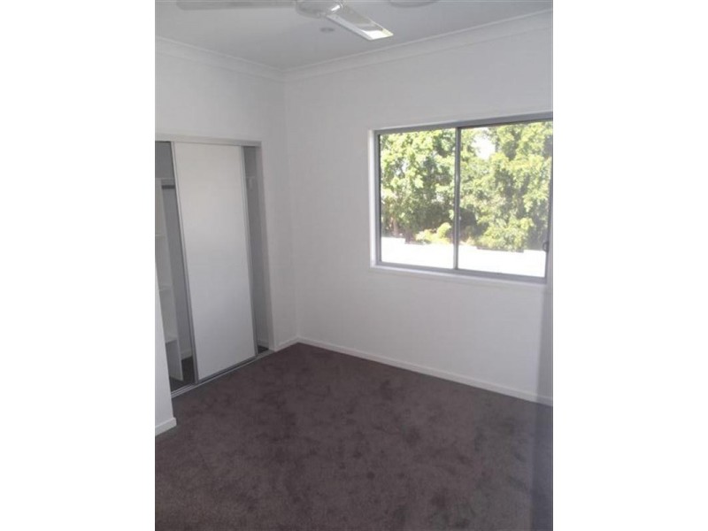 1/8 Compass Drive, Biggera Waters QLD 4216