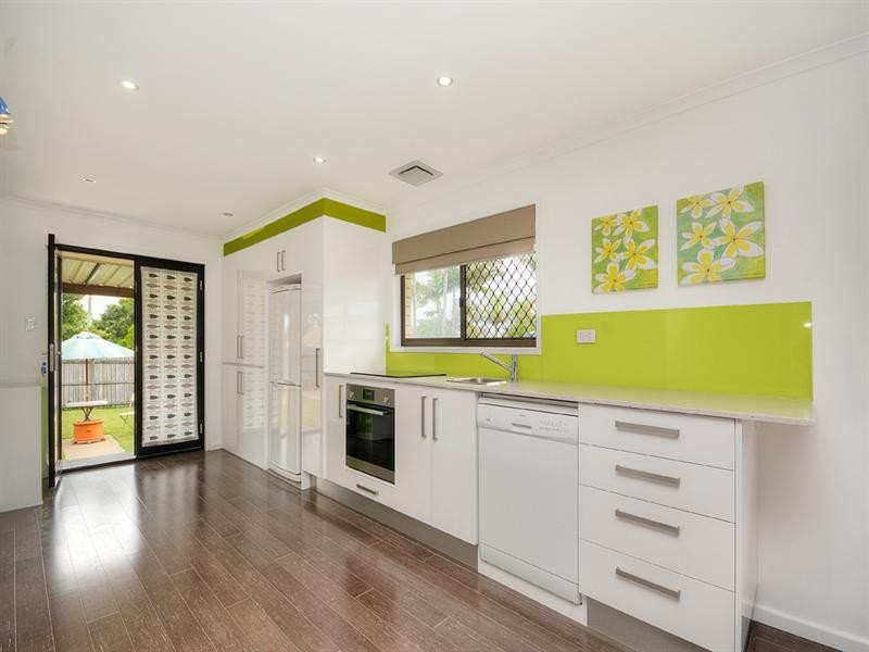 124 Wilson Street, Labrador QLD 4215