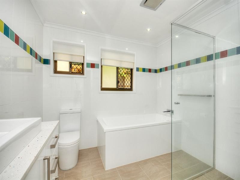 124 Wilson Street, Labrador QLD 4215