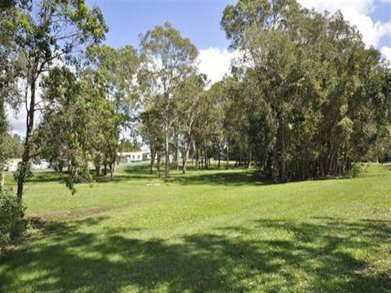 11 Yulia Street, Coombabah QLD 4216