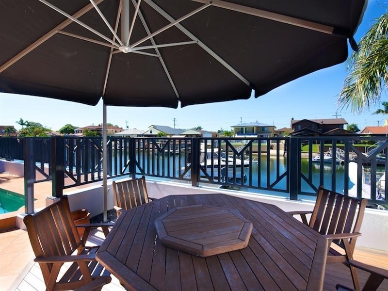 32 Walter Raleigh Crescent, Hollywell QLD 4216