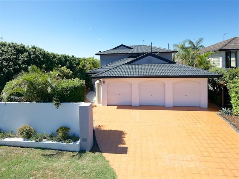 32 Walter Raleigh Crescent, Hollywell QLD 4216