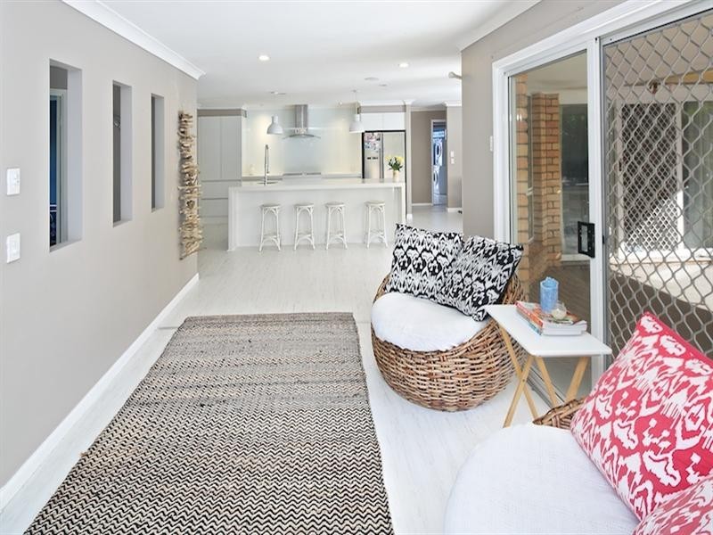 11 Inverness Way, Parkwood QLD 4214