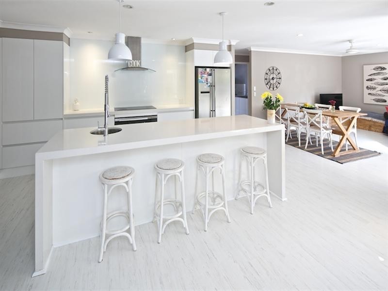 11 Inverness Way, Parkwood QLD 4214