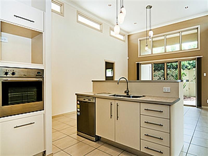75 East Quay Drive, Biggera Waters QLD 4216