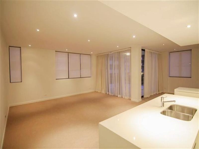 4201/2 Sunset Avenue, Paradise Point QLD 4216