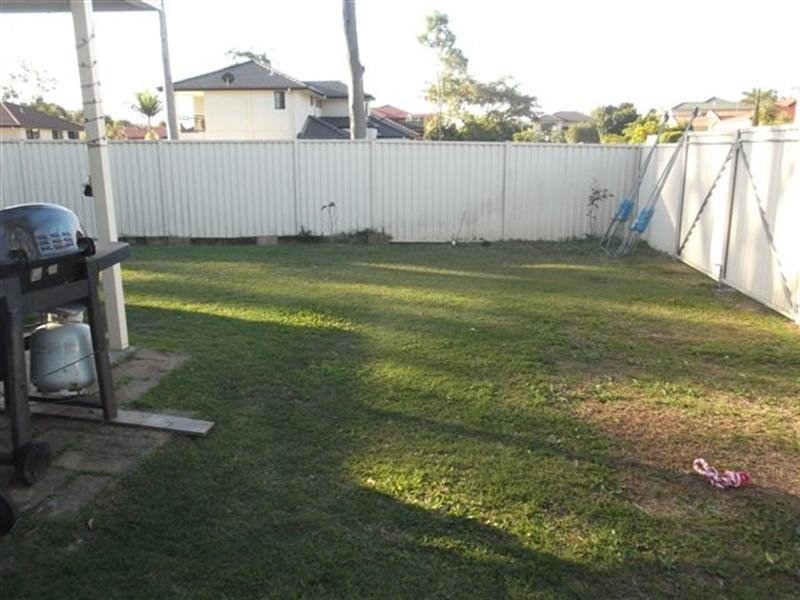 154 Christina Ryan Way, Arundel QLD 4214