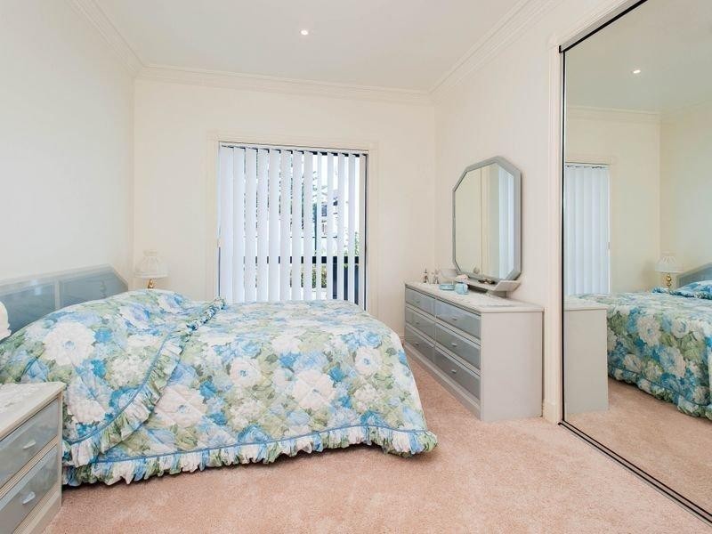 24 The Sovereign Mile, Sovereign Islands QLD 4216