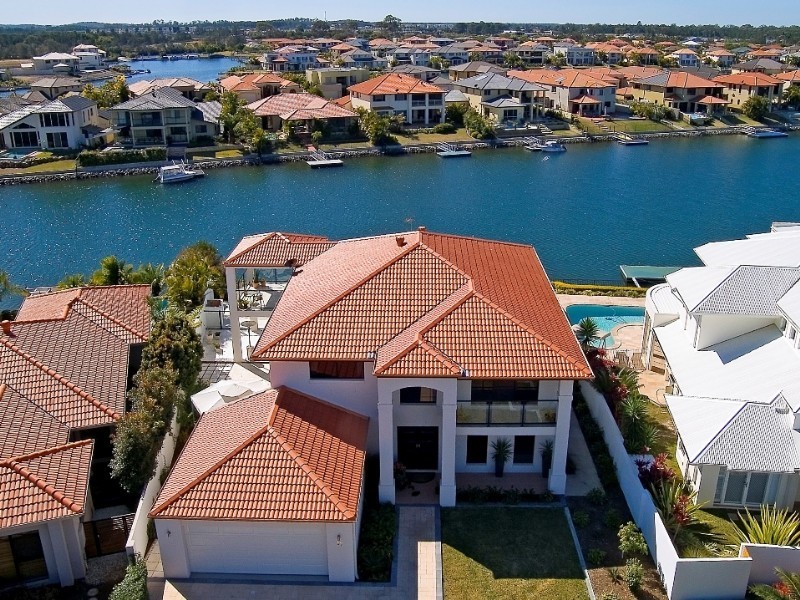 17 Sabrina Avenue, Hope Island QLD 4212