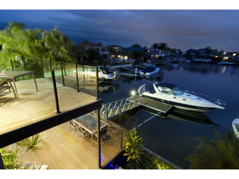 22-24 Nirvana Court, Runaway Bay QLD 4216