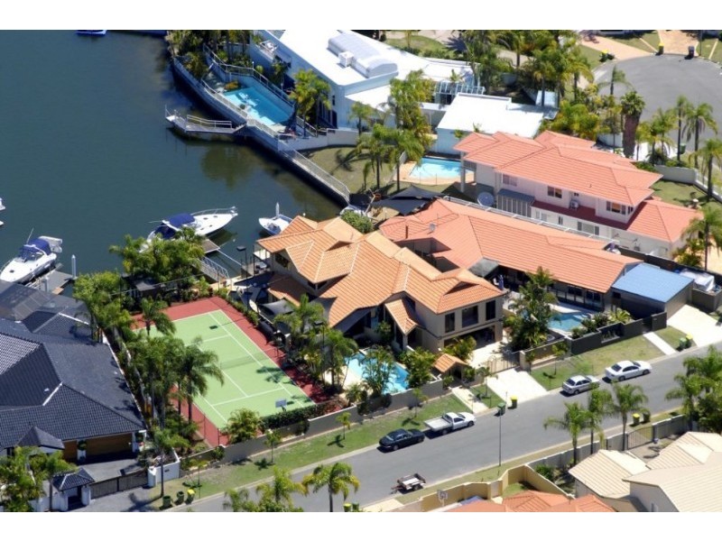 22-24 Nirvana Court, Runaway Bay QLD 4216