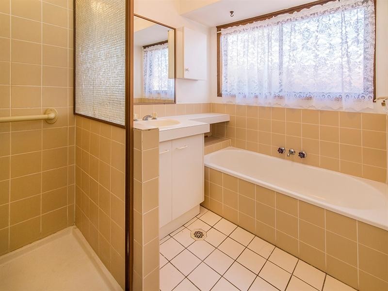 2/9 Botanical Drive, Labrador QLD 4215