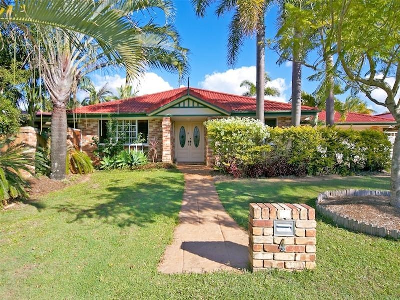 4 Santa Rosa Place, Parkwood QLD 4214
