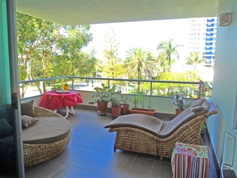 101/20-28 Bayview Street, Runaway Bay QLD 4216