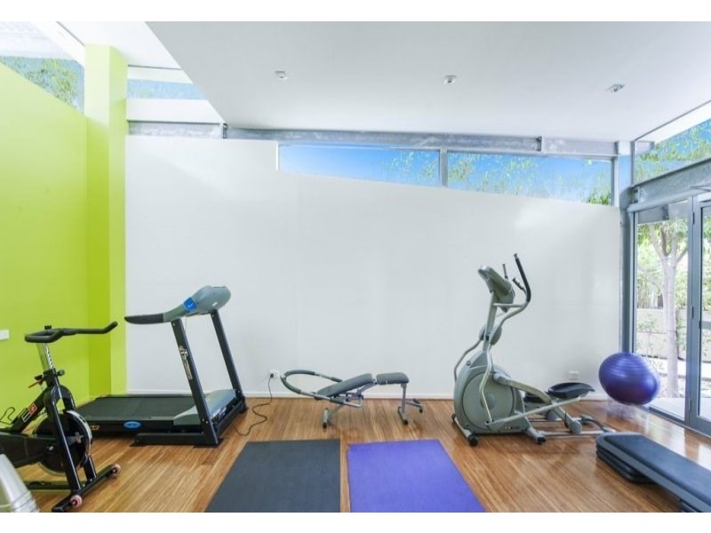 101/20-28 Bayview Street, Runaway Bay QLD 4216