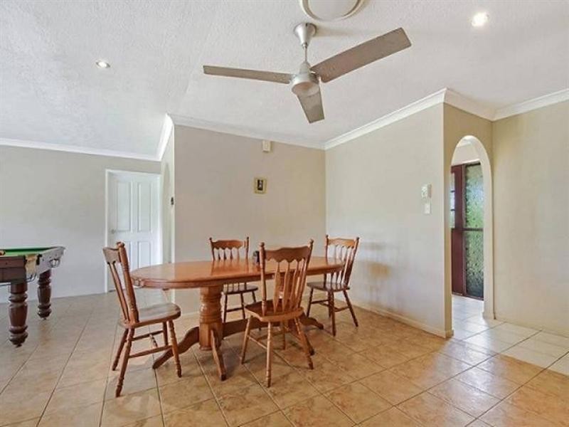 25 Tamworth Drive, Helensvale QLD 4212