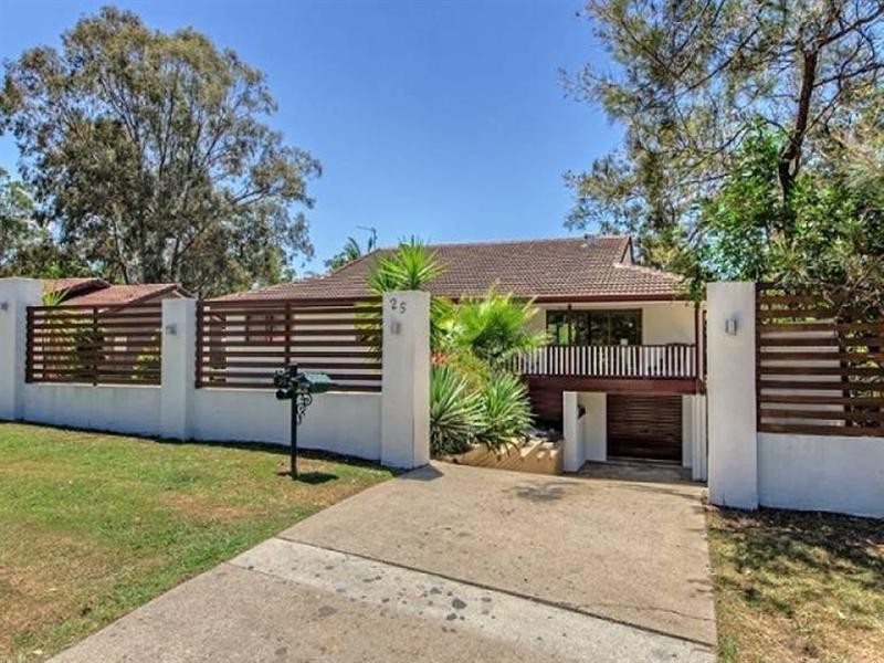 25 Tamworth Drive, Helensvale QLD 4212