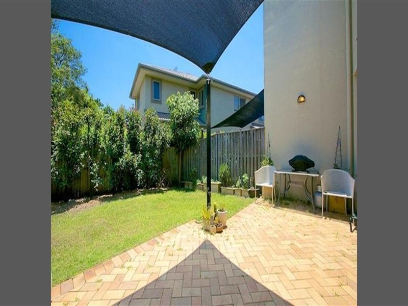 1/50 Bayview Street, Runaway Bay QLD 4216