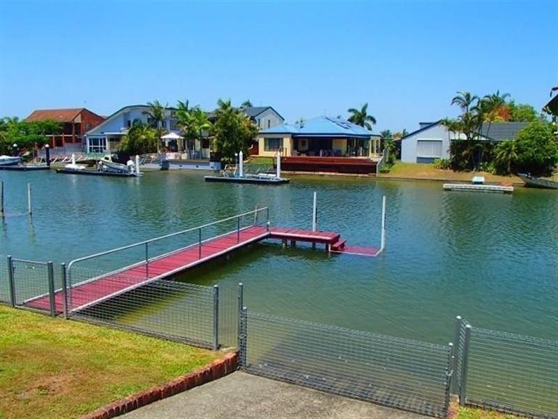 84 Oxley Drive, Paradise Point QLD 4216
