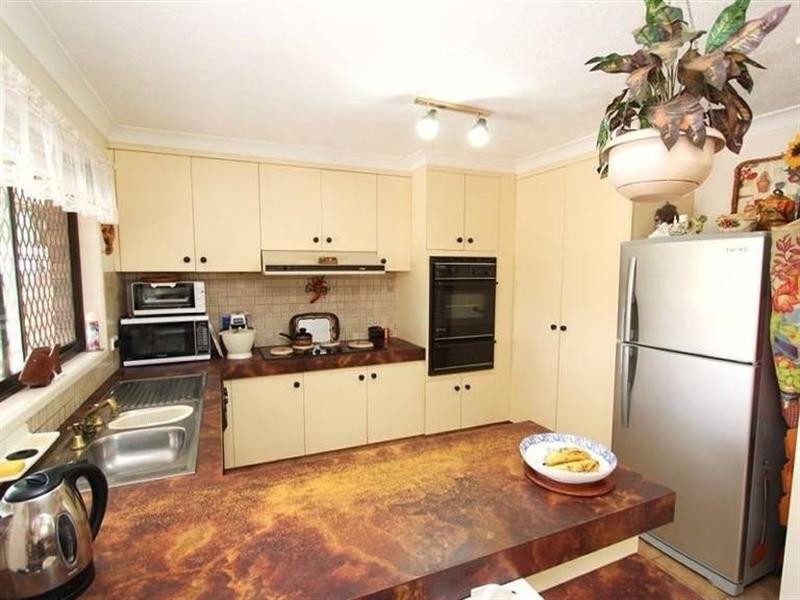 84 Oxley Drive, Paradise Point QLD 4216