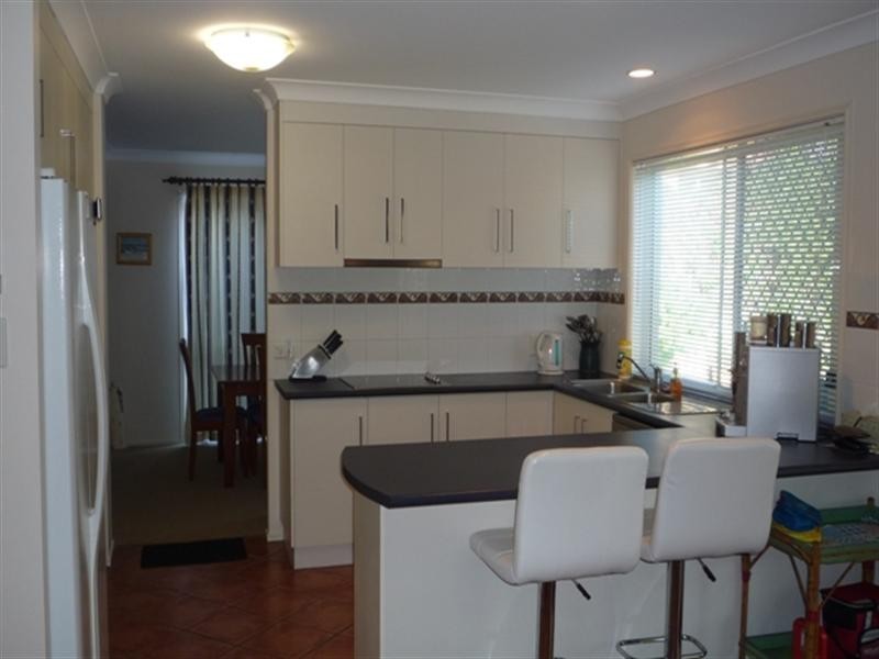 11 Redgum Place, Molendinar QLD 4214