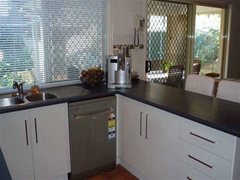 11 Redgum Place, Molendinar QLD 4214