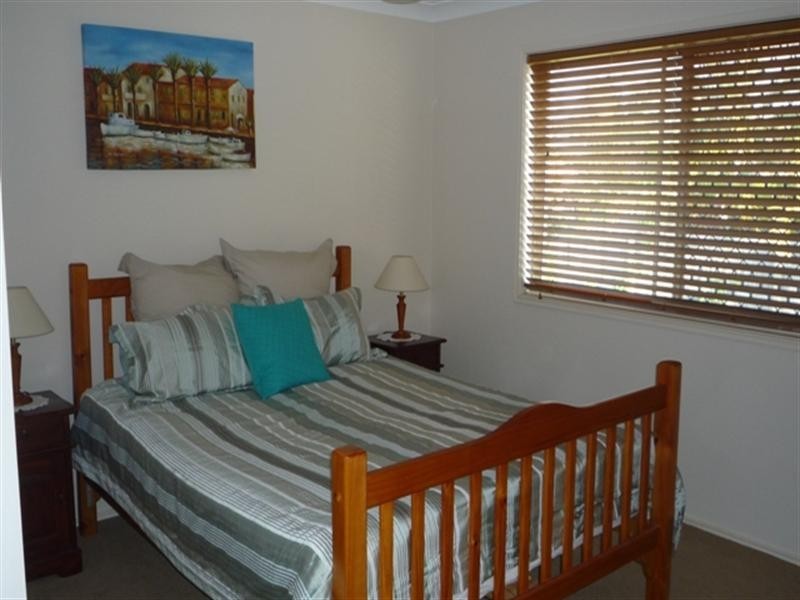 11 Redgum Place, Molendinar QLD 4214