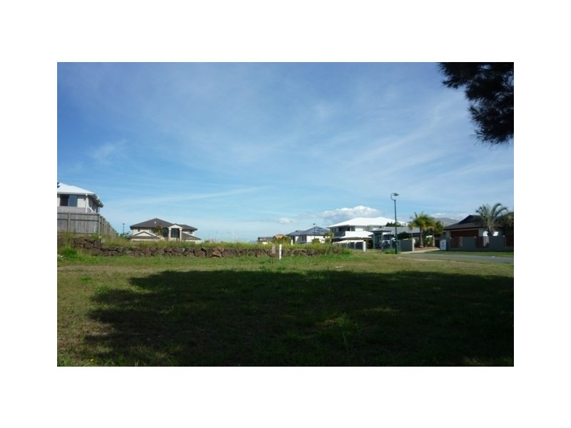 12 Highcrest Circuit, Molendinar QLD 4214