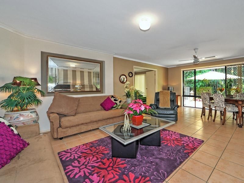30 Dellwood Circuit, Molendinar QLD 4214
