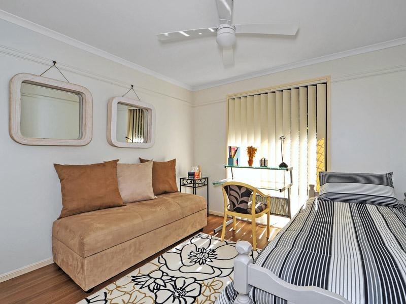 30 Dellwood Circuit, Molendinar QLD 4214