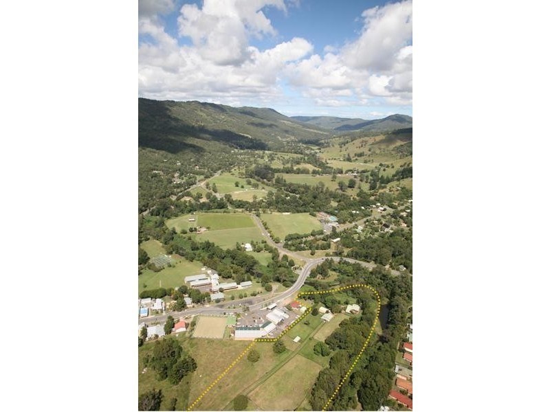 2-4 Christie Street, Canungra QLD 4275