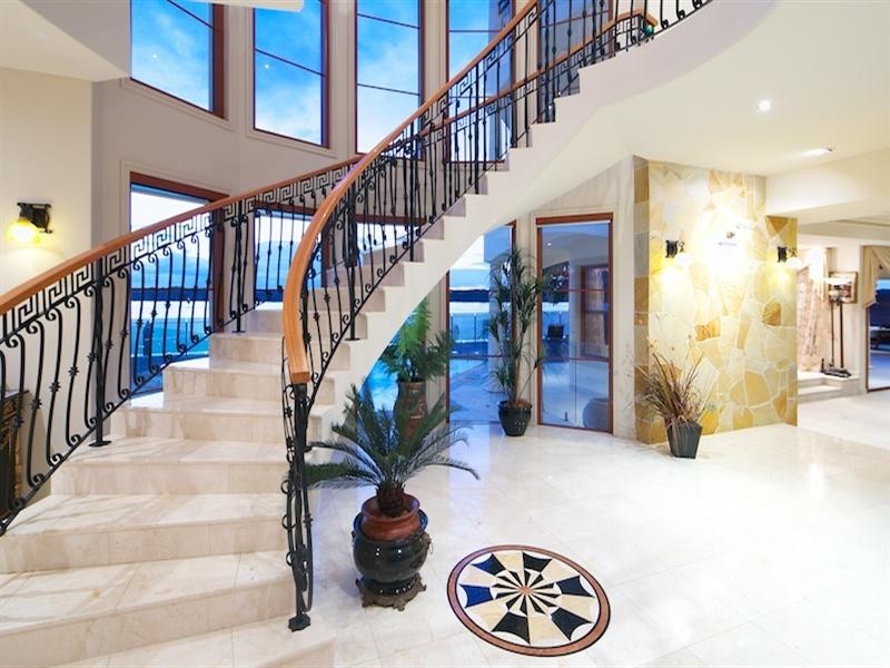 47-49 Knightsbridge Parade West, Sovereign Islands QLD 4216