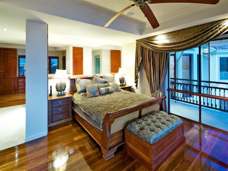 47-49 Knightsbridge Parade West, Sovereign Islands QLD 4216