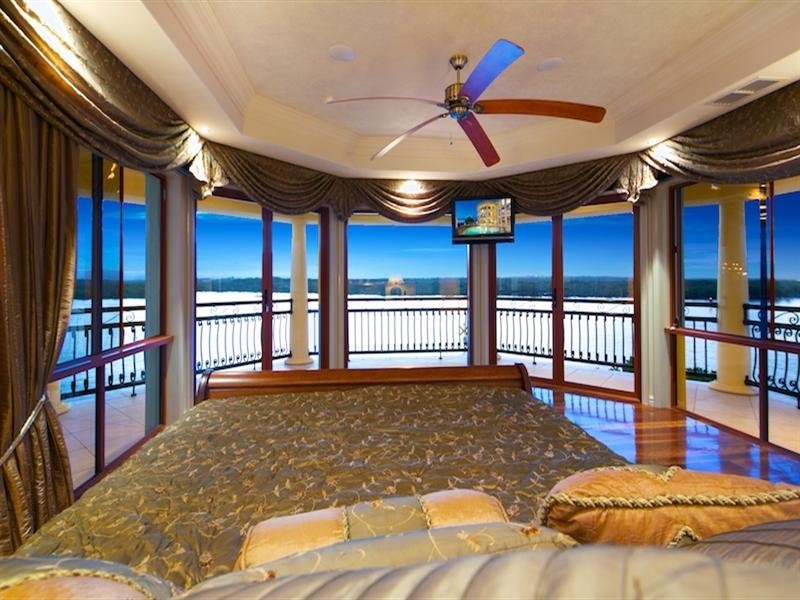 47-49 Knightsbridge Parade West, Sovereign Islands QLD 4216