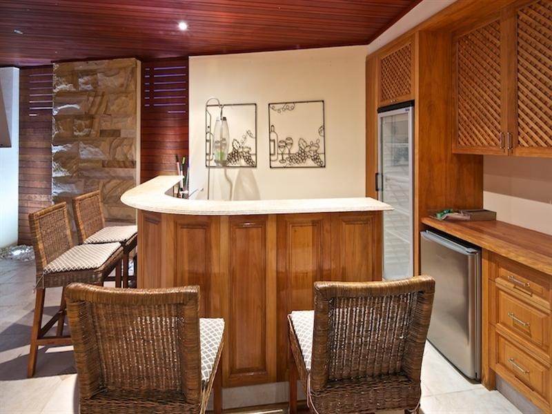 47-49 Knightsbridge Parade West, Sovereign Islands QLD 4216