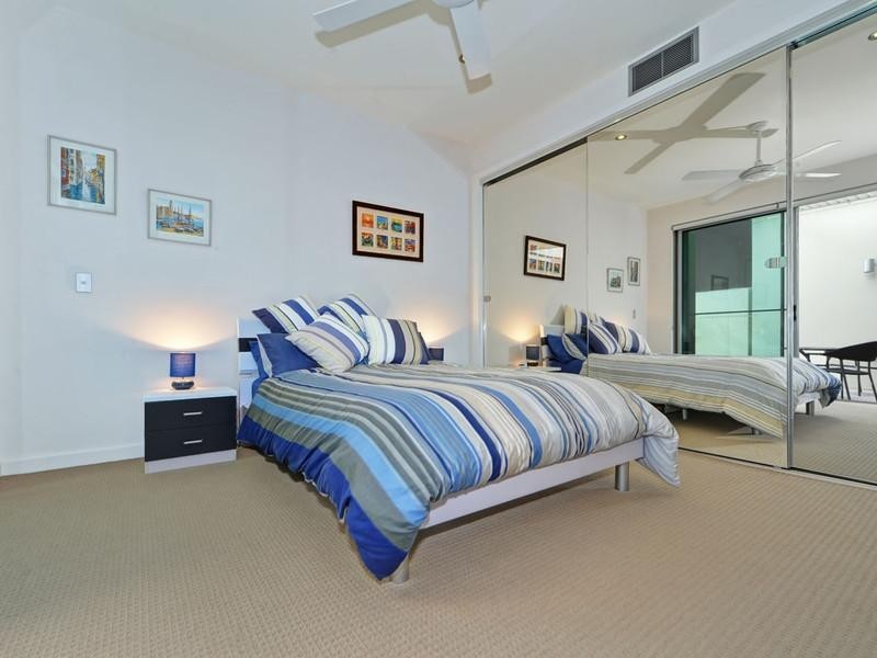 7527 Springfield Drive, Hope Island QLD 4212