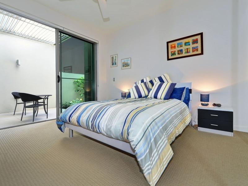 7527 Springfield Drive, Hope Island QLD 4212