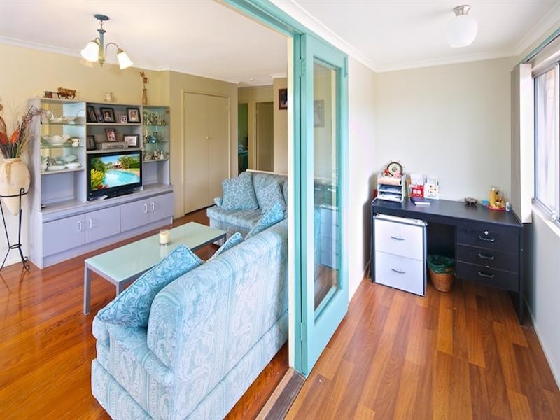 9 Deagon Drive, Runaway Bay QLD 4216