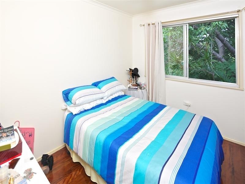 9 Deagon Drive, Runaway Bay QLD 4216