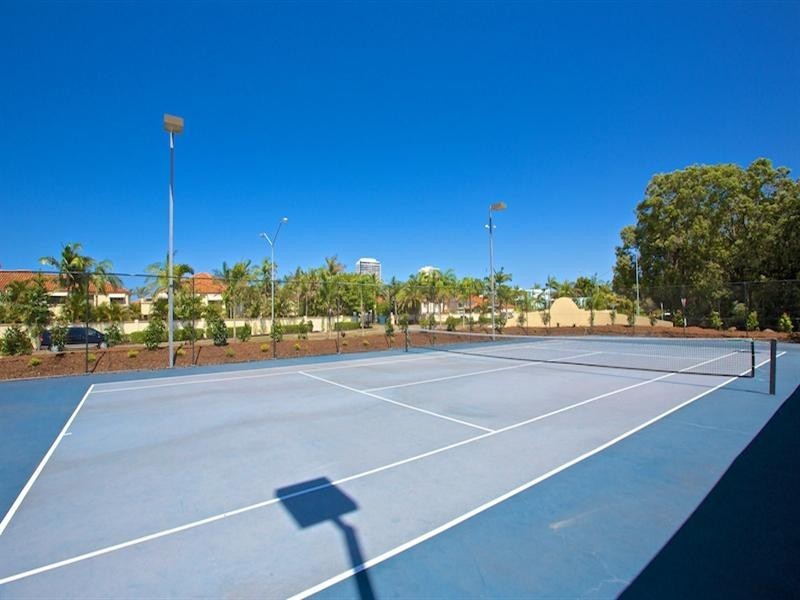 41/100 Morala Avenue, Runaway Bay QLD 4216